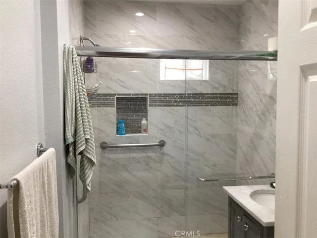 1059 Thornton, Los Angeles, CA 90063