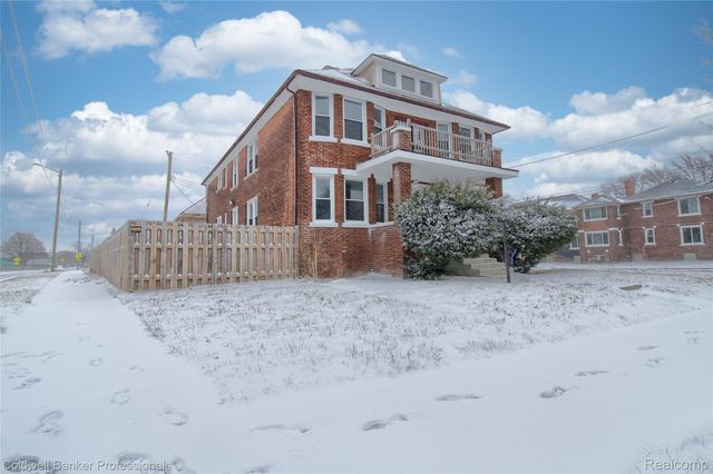 4899 Hillsboro Street, Detroit, MI 48204