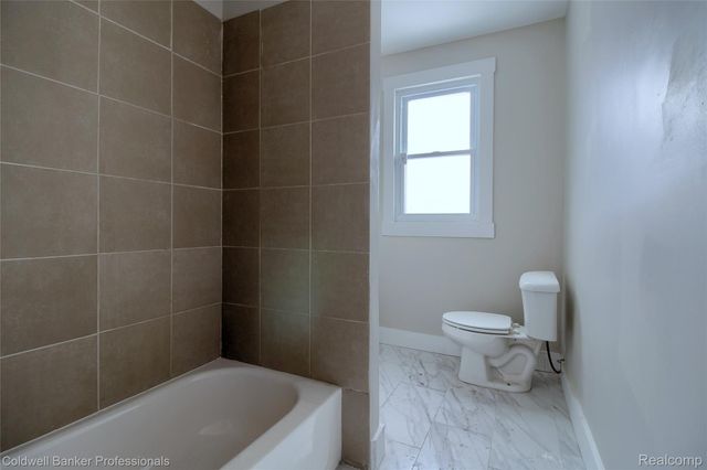 4899 Hillsboro Street, Detroit, MI 48204