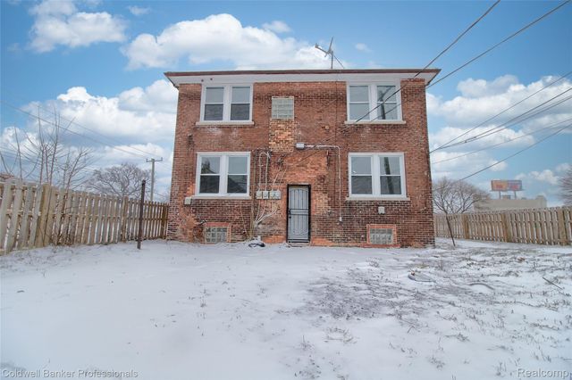 4899 Hillsboro Street, Detroit, MI 48204