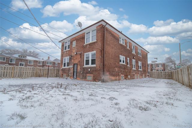 4899 Hillsboro Street, Detroit, MI 48204