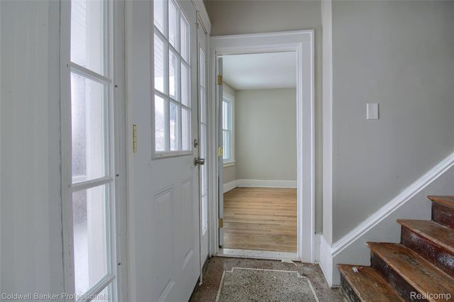 4899 Hillsboro Street, Detroit, MI 48204