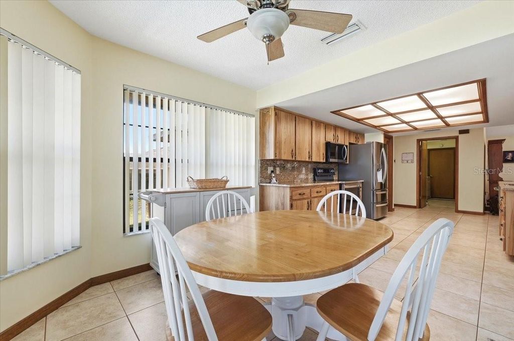 Image 13 of property listing at 8512 PLANTATION RIDGE BOULEVARD, Lakeland, FL 33809