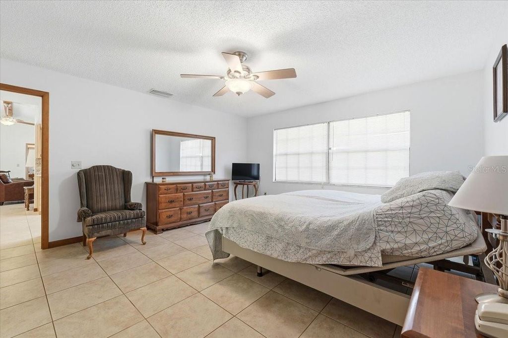 Image 17 of property listing at 8512 PLANTATION RIDGE BOULEVARD, Lakeland, FL 33809