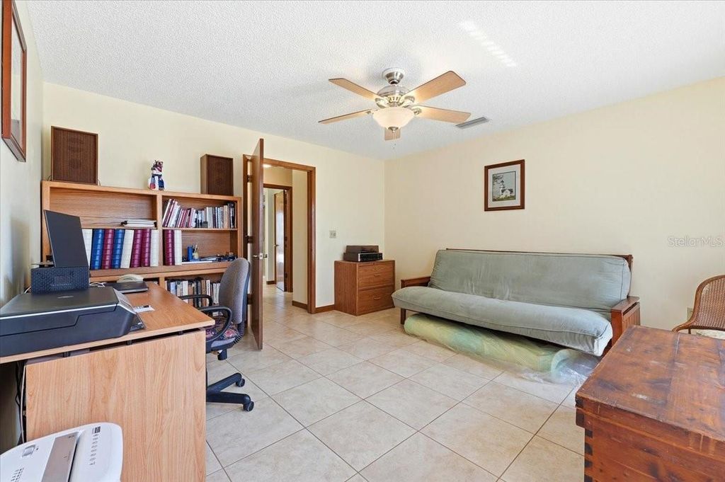 Image 30 of property listing at 8512 PLANTATION RIDGE BOULEVARD, Lakeland, FL 33809