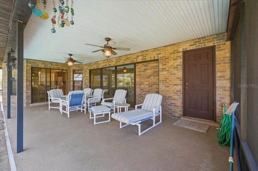 Image 36 of property listing at 8512 PLANTATION RIDGE BOULEVARD, Lakeland, FL 33809