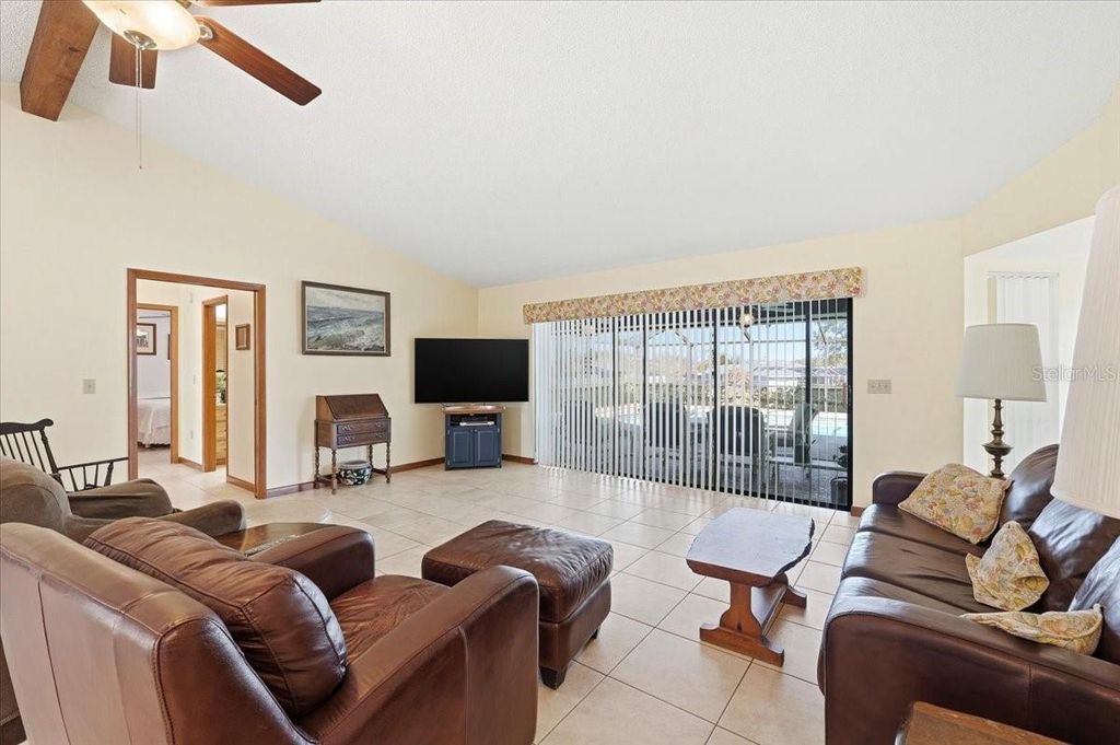 Image 5 of property listing at 8512 PLANTATION RIDGE BOULEVARD, Lakeland, FL 33809