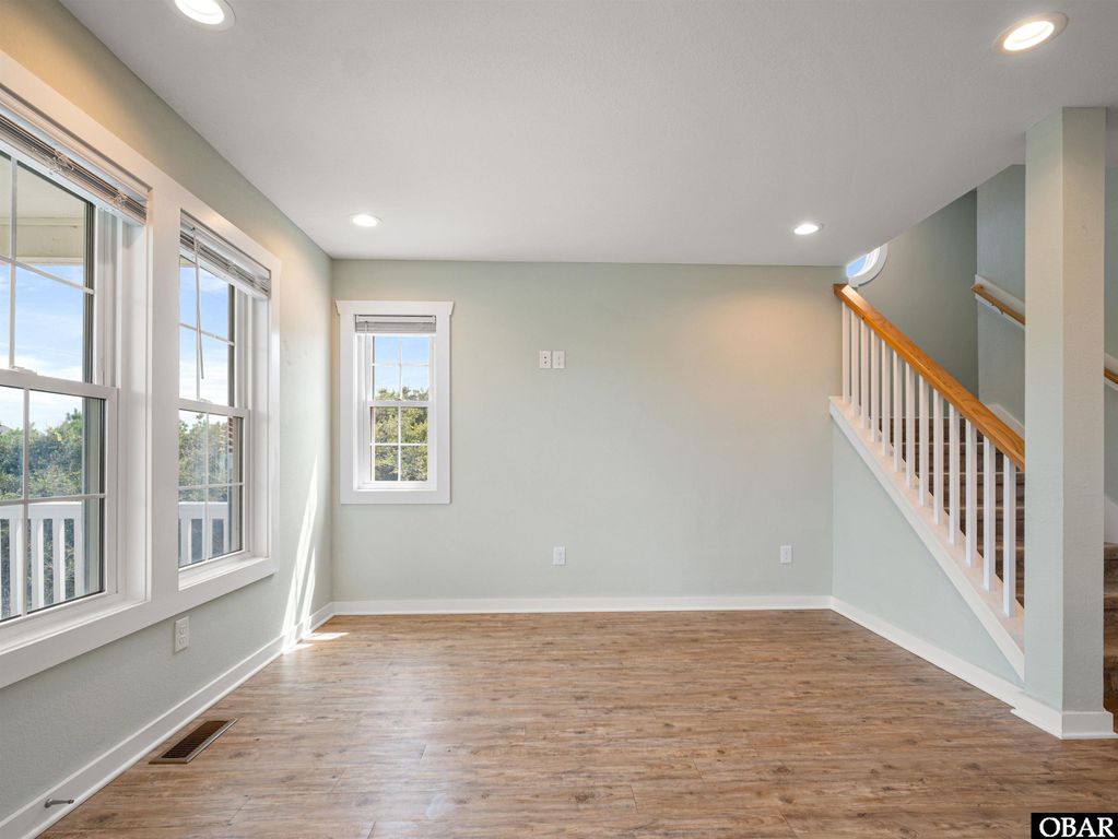 Image 16 of property listing at 2276 Sandpiper Road, Corolla, NC 27927