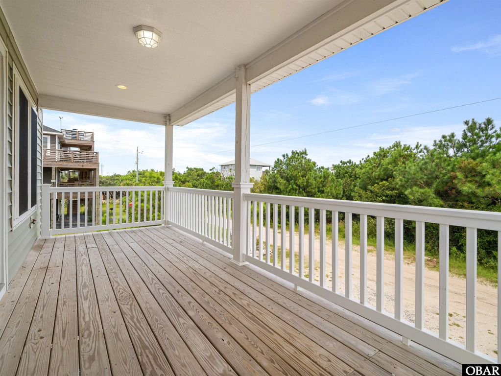 Image 19 of property listing at 2276 Sandpiper Road, Corolla, NC 27927