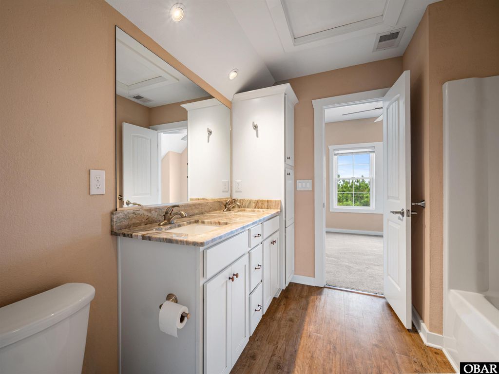 Image 27 of property listing at 2276 Sandpiper Road, Corolla, NC 27927