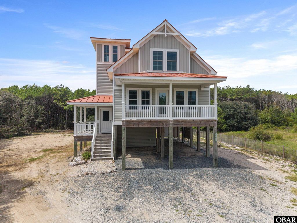 Image 4 of property listing at 2276 Sandpiper Road, Corolla, NC 27927