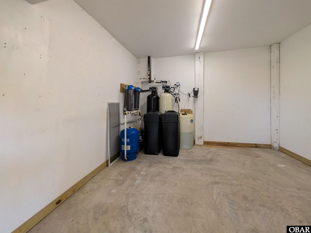 Image 41 of property listing at 2276 Sandpiper Road, Corolla, NC 27927