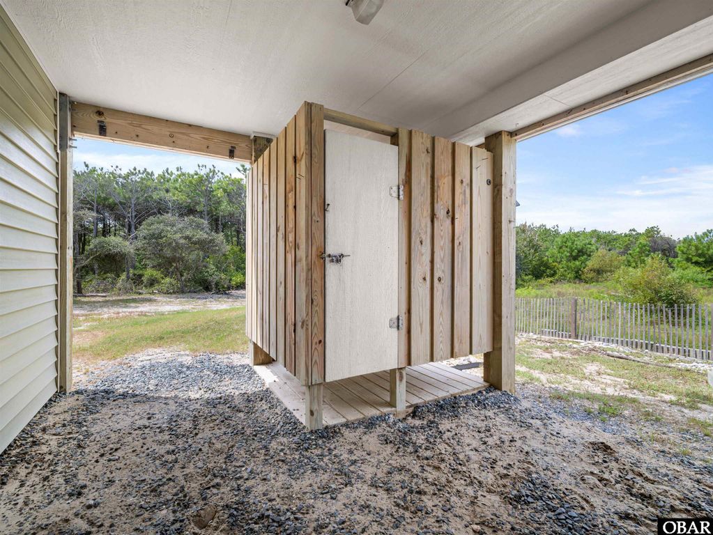 Image 42 of property listing at 2276 Sandpiper Road, Corolla, NC 27927
