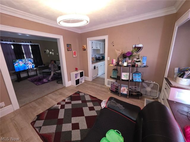 14013 Milverton Road, Cleveland, OH 44120