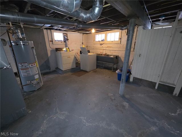 14013 Milverton Road, Cleveland, OH 44120