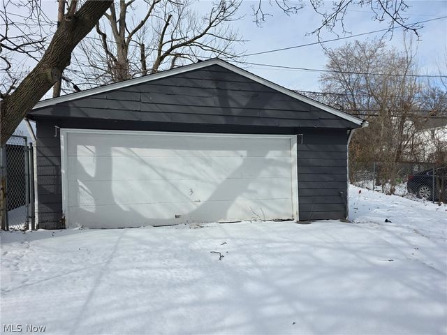 14013 Milverton Road, Cleveland, OH 44120