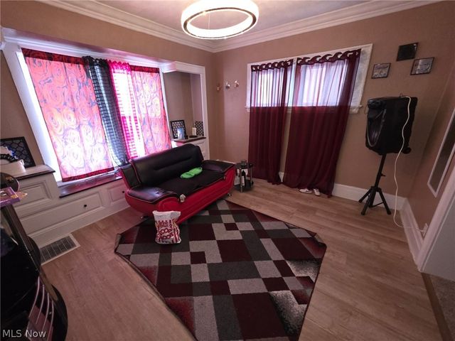 14013 Milverton Road, Cleveland, OH 44120