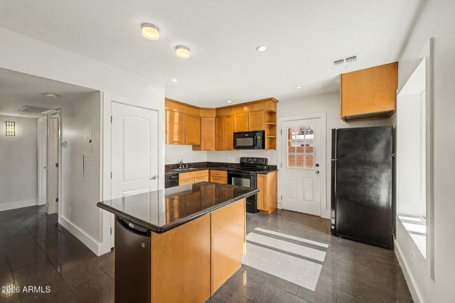 3233 N 37TH Street 18, Phoenix, AZ 85018