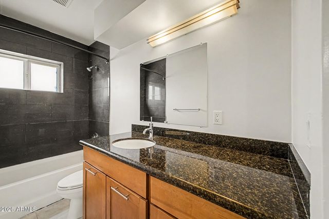 3233 N 37TH Street 18, Phoenix, AZ 85018