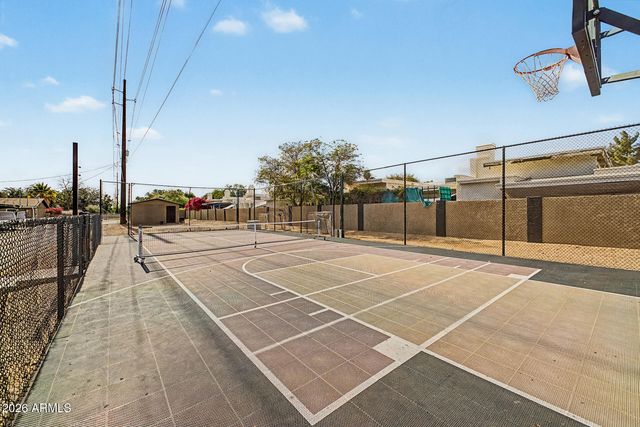 3233 N 37TH Street 18, Phoenix, AZ 85018