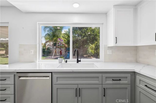 25768 Miguel Court, Valencia, CA 91355