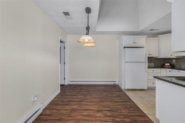 122 Edaville Court, Warwick, RI 02886