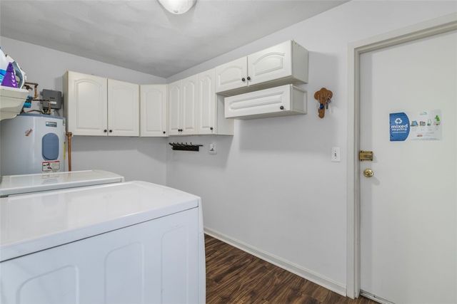 122 Edaville Court, Warwick, RI 02886