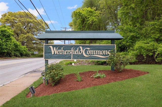 122 Edaville Court, Warwick, RI 02886