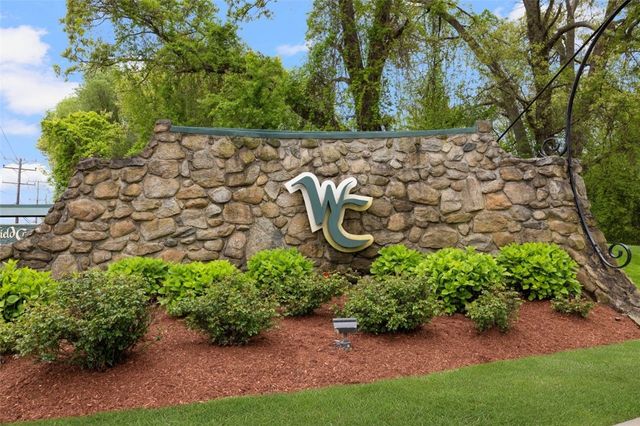 122 Edaville Court, Warwick, RI 02886