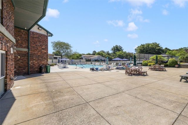 122 Edaville Court, Warwick, RI 02886