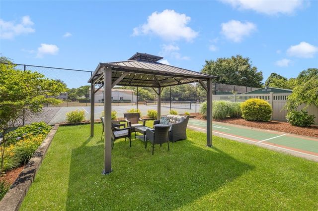 122 Edaville Court, Warwick, RI 02886