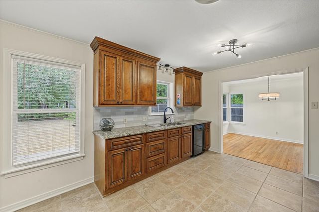 3809 Heywood Avenue, Fort Worth, TX 76109