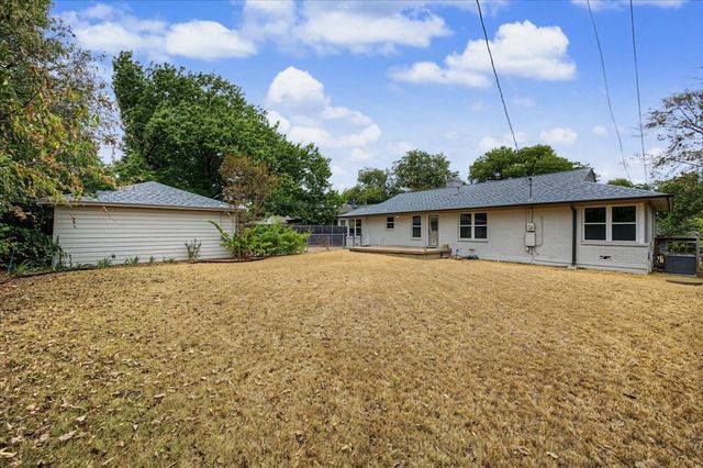 3809 Heywood Avenue, Fort Worth, TX 76109