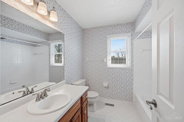 2415 Henesy Lane, Fairfield, OH 45014