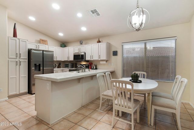 5174 W Kerry Lane, Glendale, AZ 85308