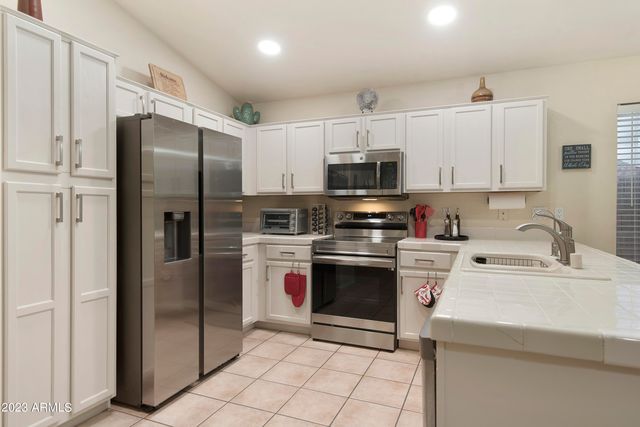 5174 W Kerry Lane, Glendale, AZ 85308