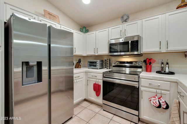 5174 W Kerry Lane, Glendale, AZ 85308