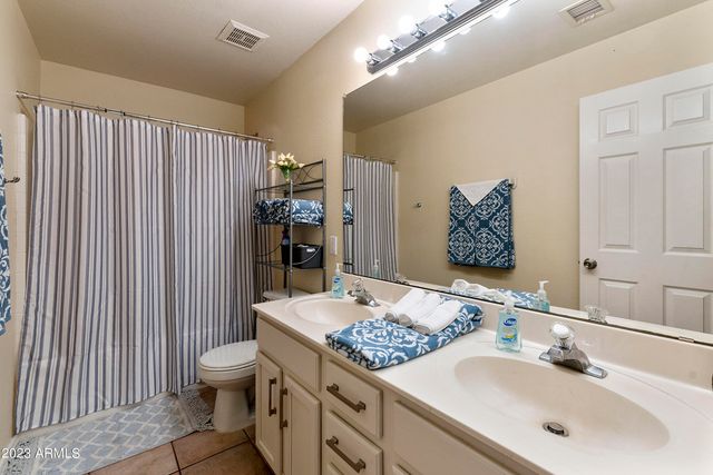 5174 W Kerry Lane, Glendale, AZ 85308