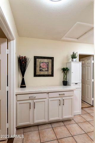 5174 W Kerry Lane, Glendale, AZ 85308