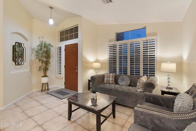 5174 W Kerry Lane, Glendale, AZ 85308