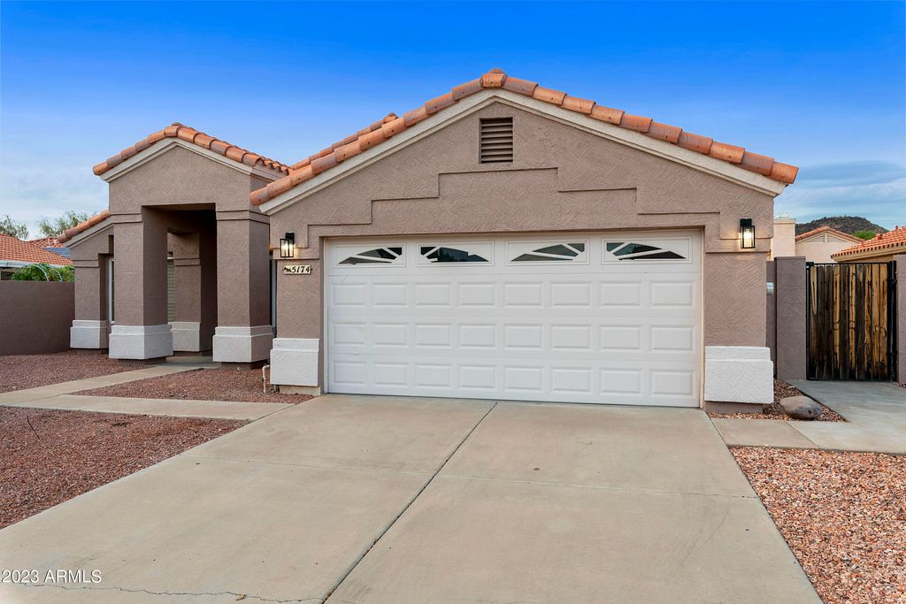 5174 W Kerry Lane, Glendale, AZ 85308