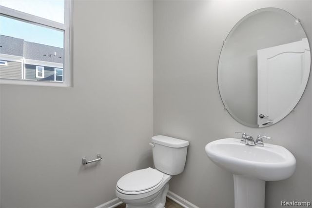 43173 Atwood Ave, Novi, MI 48375