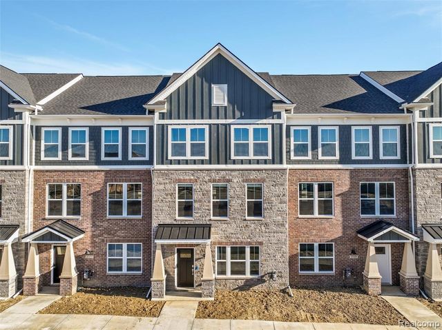 43173 Atwood Ave, Novi, MI 48375