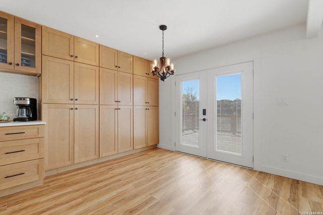 1333 Comanche Path, Bandera, TX 78003