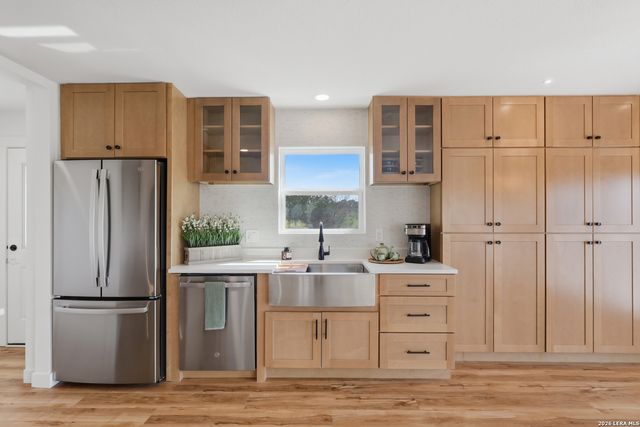 1333 Comanche Path, Bandera, TX 78003