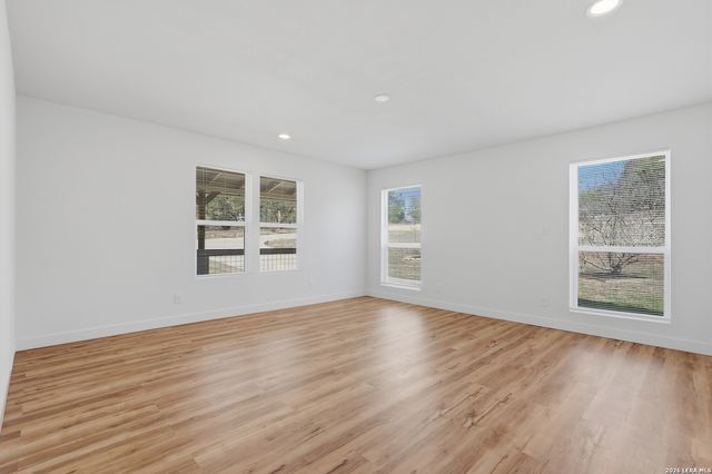 1333 Comanche Path, Bandera, TX 78003