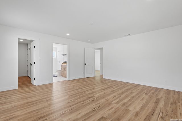 1333 Comanche Path, Bandera, TX 78003