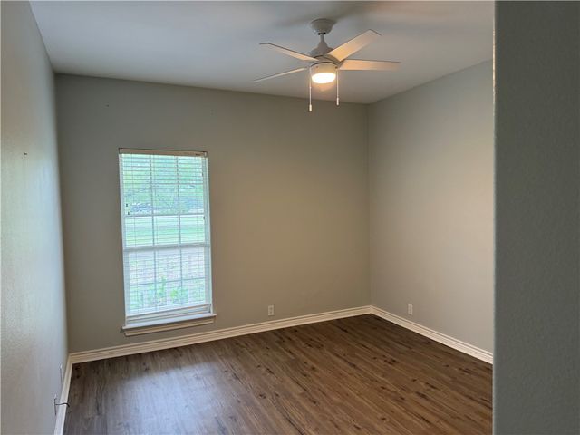 5758 Grand Lake Circ, Robstown, TX 78380
