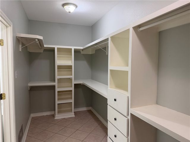 5758 Grand Lake Circ, Robstown, TX 78380