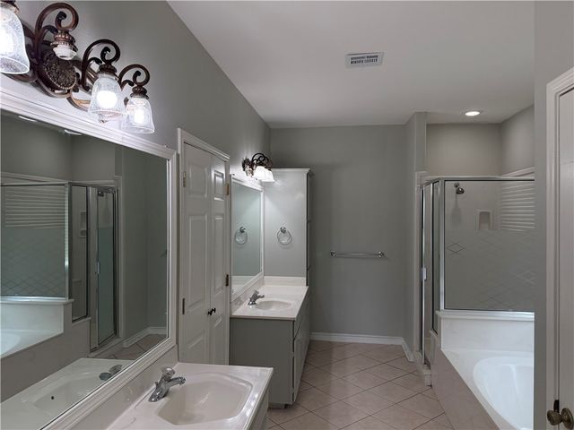 5758 Grand Lake Circ, Robstown, TX 78380